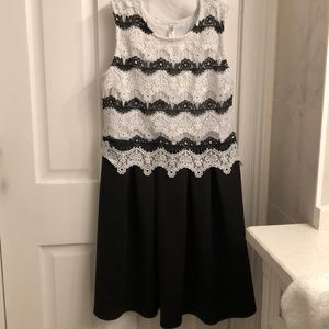 Used girls dress. Good condition